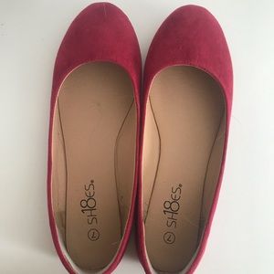 Red women’s flats